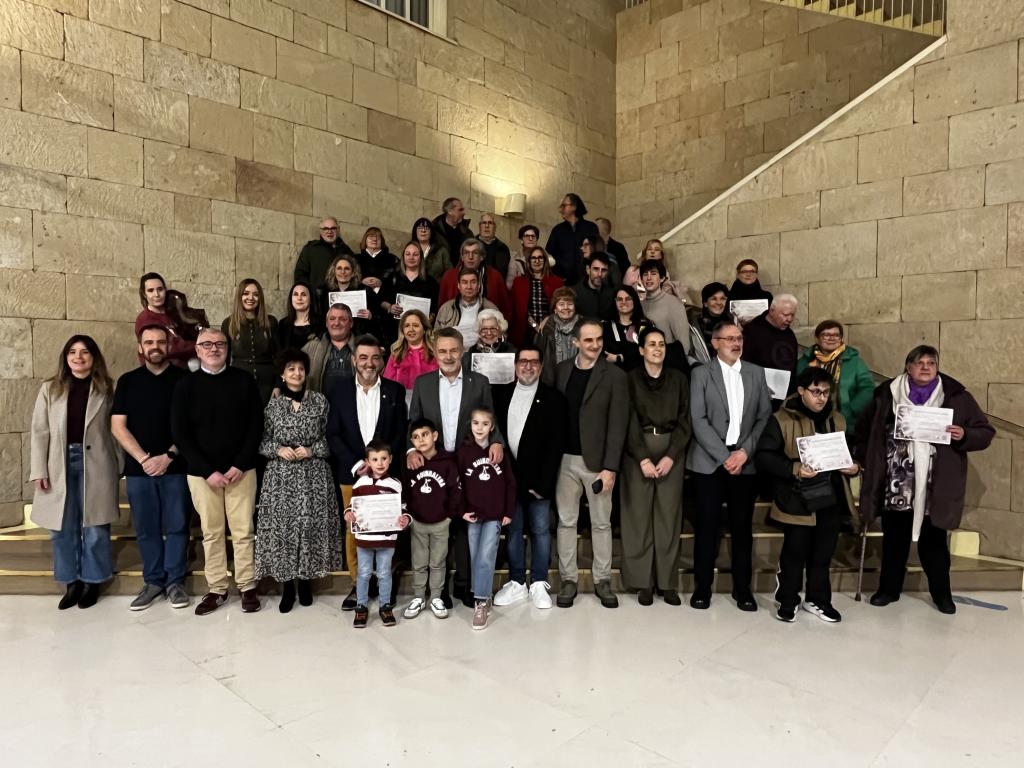 Imagen El Ayuntamiento de Logroño ha acogido la entrega de premios del concurso de belenes organizado por la Asociación de Belenistas de La Rioja