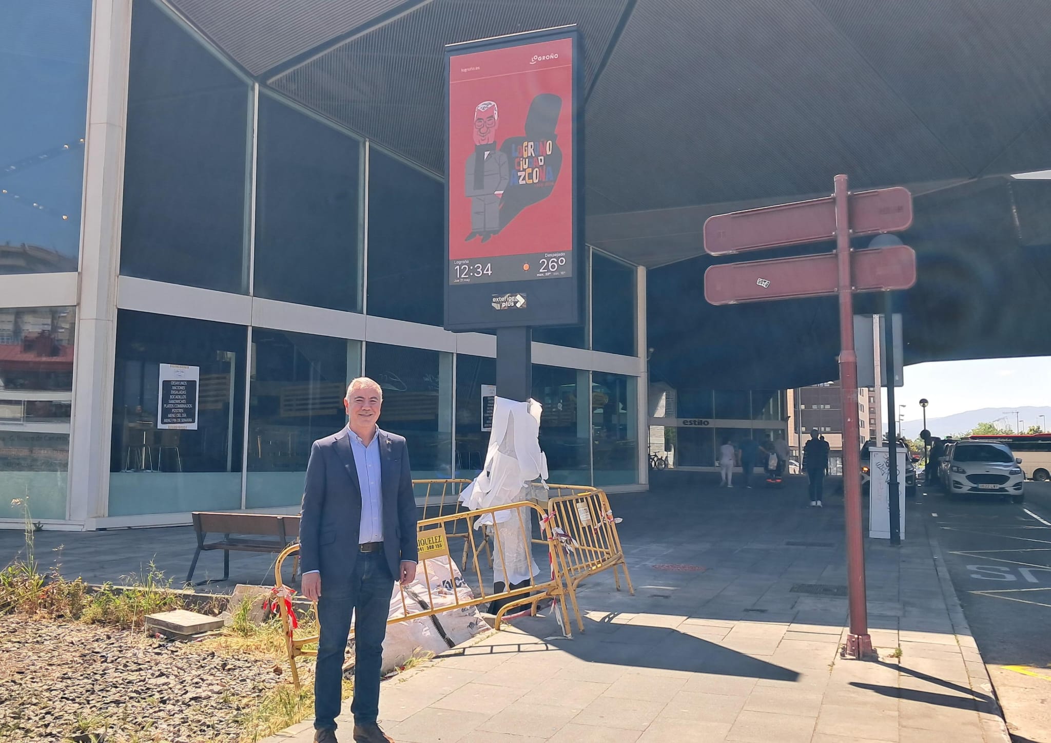 Imagen El Ayuntamiento de Logroño comienza la instalación de nuevas pantallas digitales
